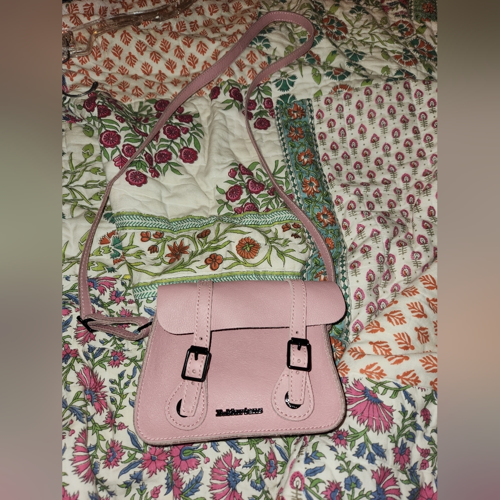 Dr. Martens Pisa Purse